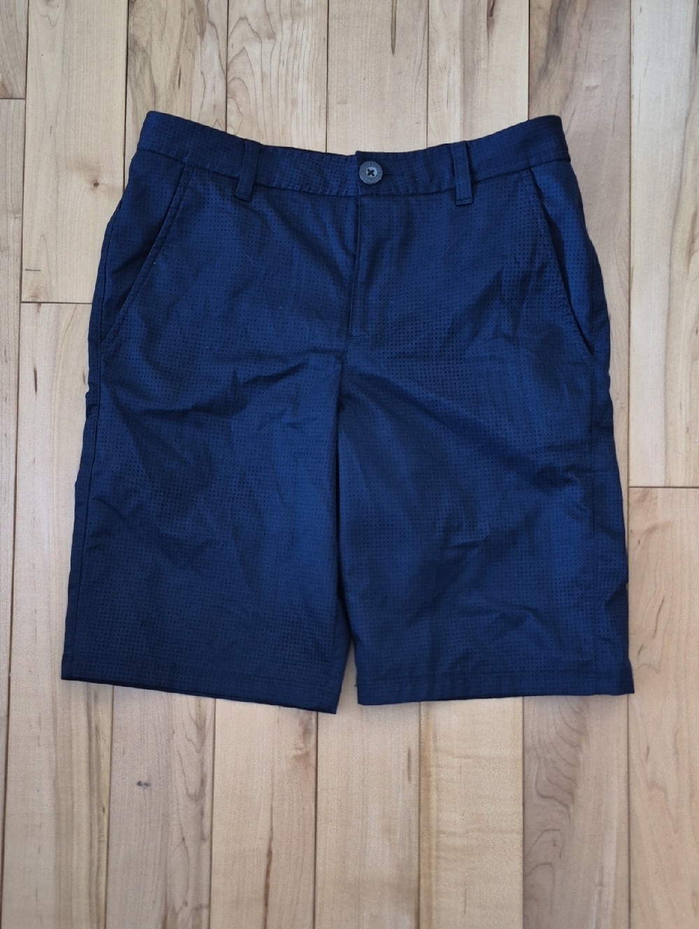 Boys Size 14 Under Armour Navy Shorts